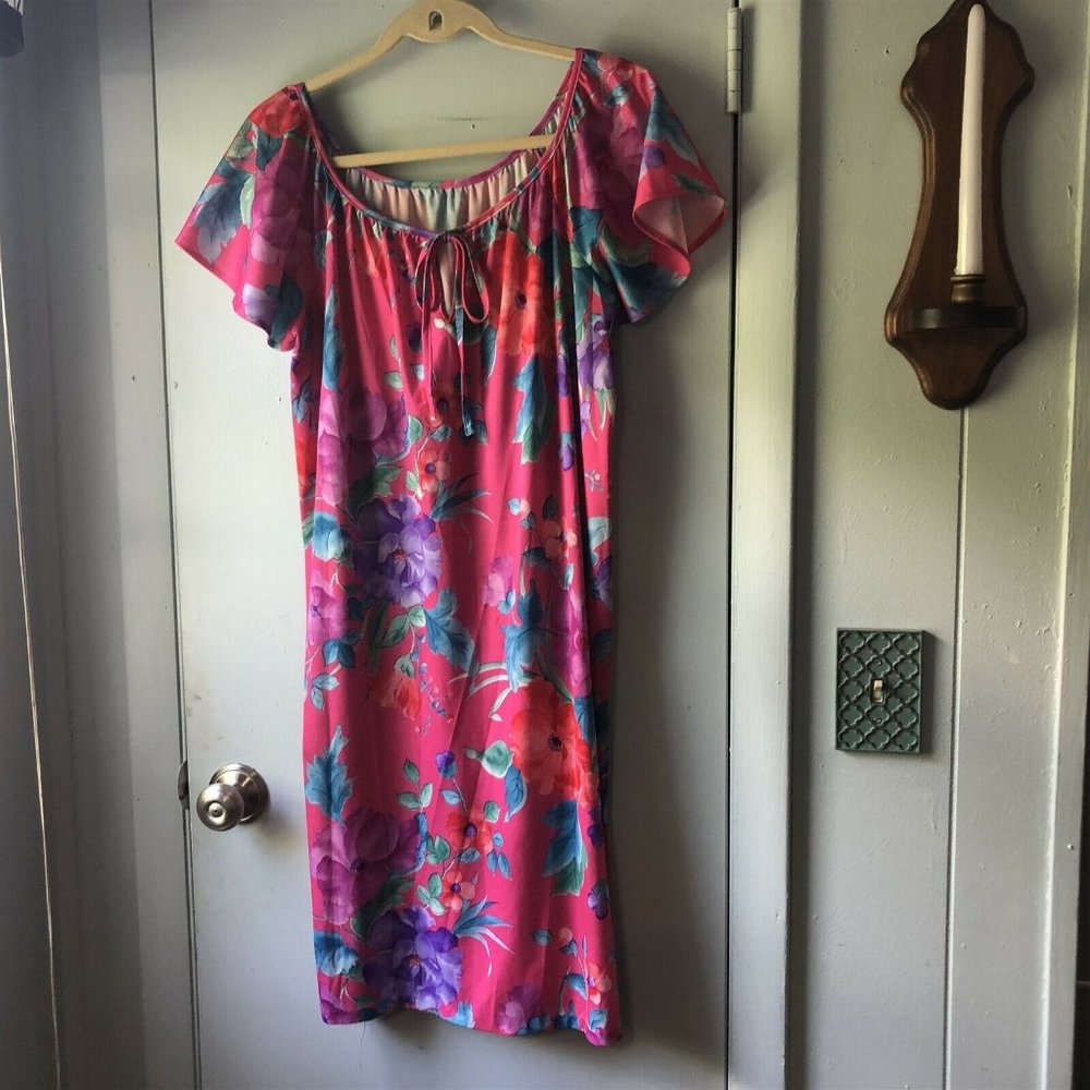 Vintage Chemise Tropical Gown  Day Dress Loungewear Pink Floral Flowy